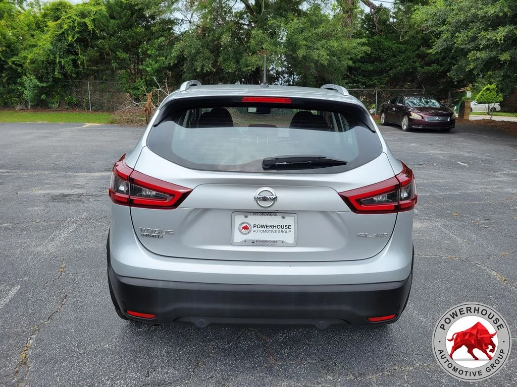 Used 2021 Silver Nissan SL image 4