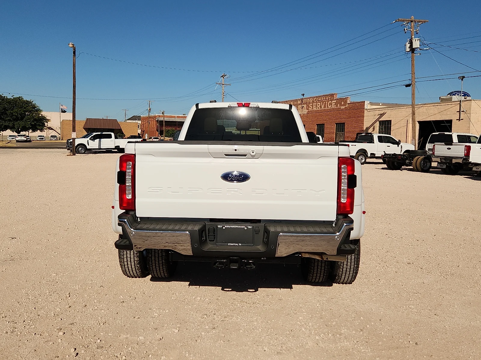 New 2026 Oxford White Ford Lariat image 6