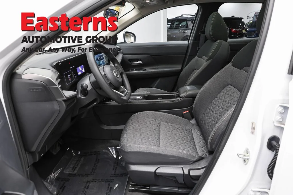 Used 2025 White Nissan SV image 14