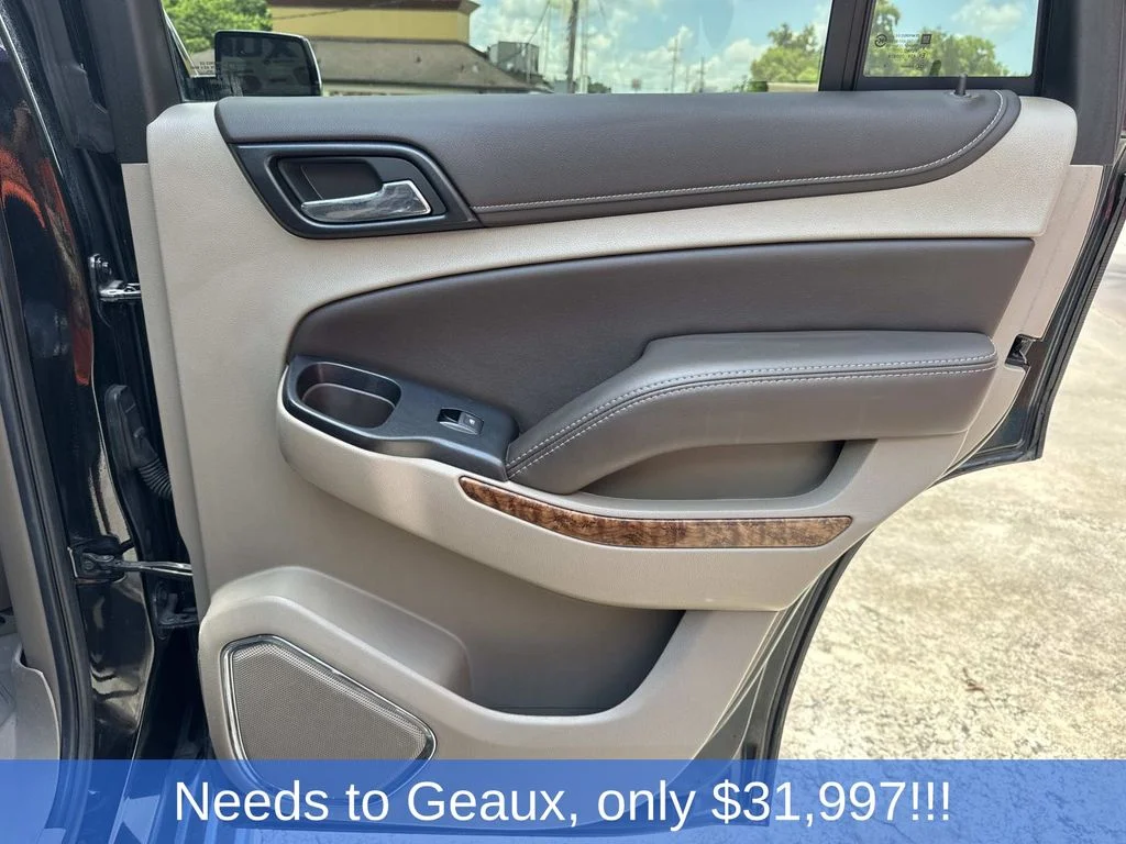 Used 2020 Black Chevrolet Premier image 33