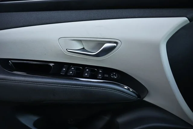 Used 2023 Deep Sea Hyundai SEL Convenience image 15
