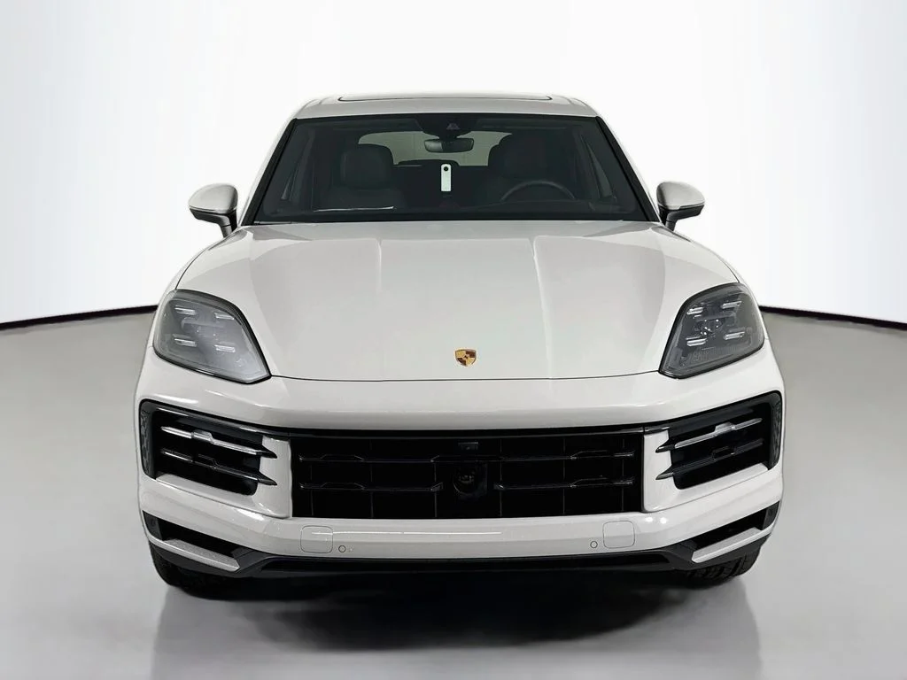 Certified Used 2025  Porsche  image 6