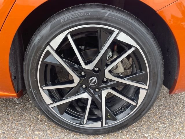 Used 2025 Orange Nissan SR image 18