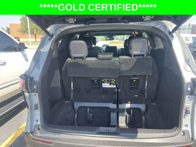 Certified Used 2022 CEMENT Toyota  image 34