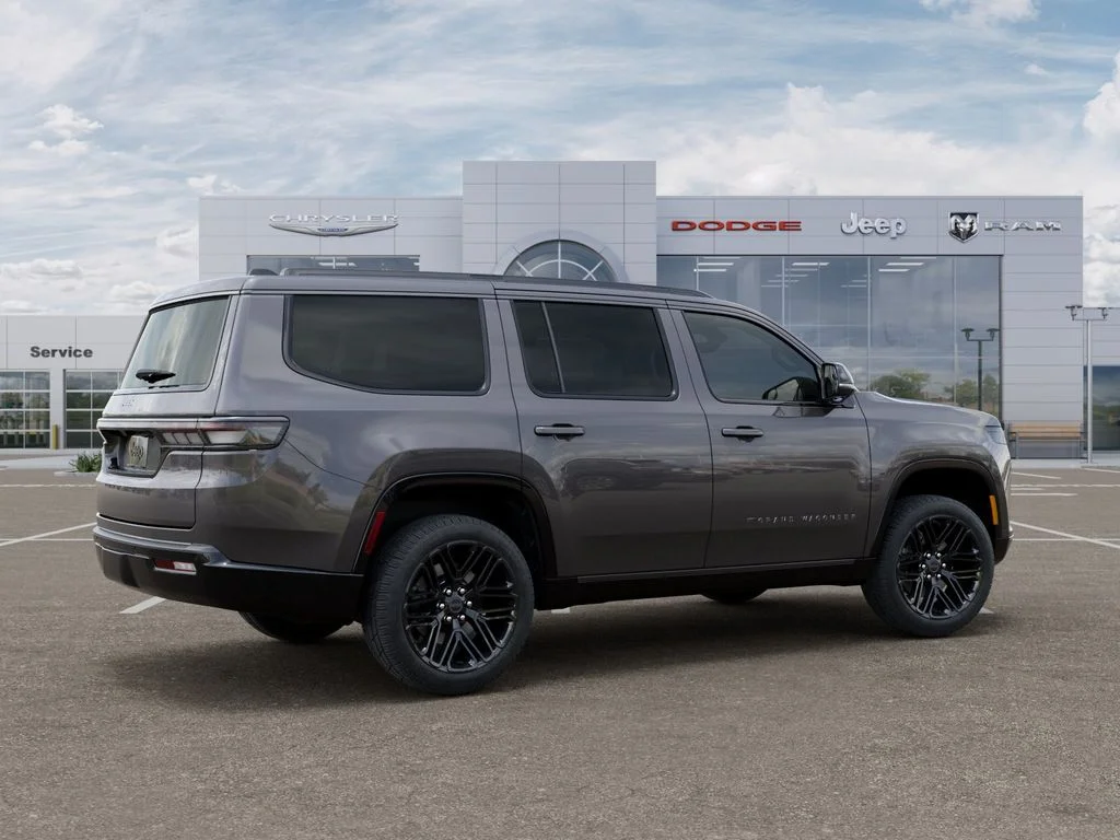 New 2026 Baltic-Gray Metallic Clear-Coat Exterior Paint Jeep Limited Reserve image 4