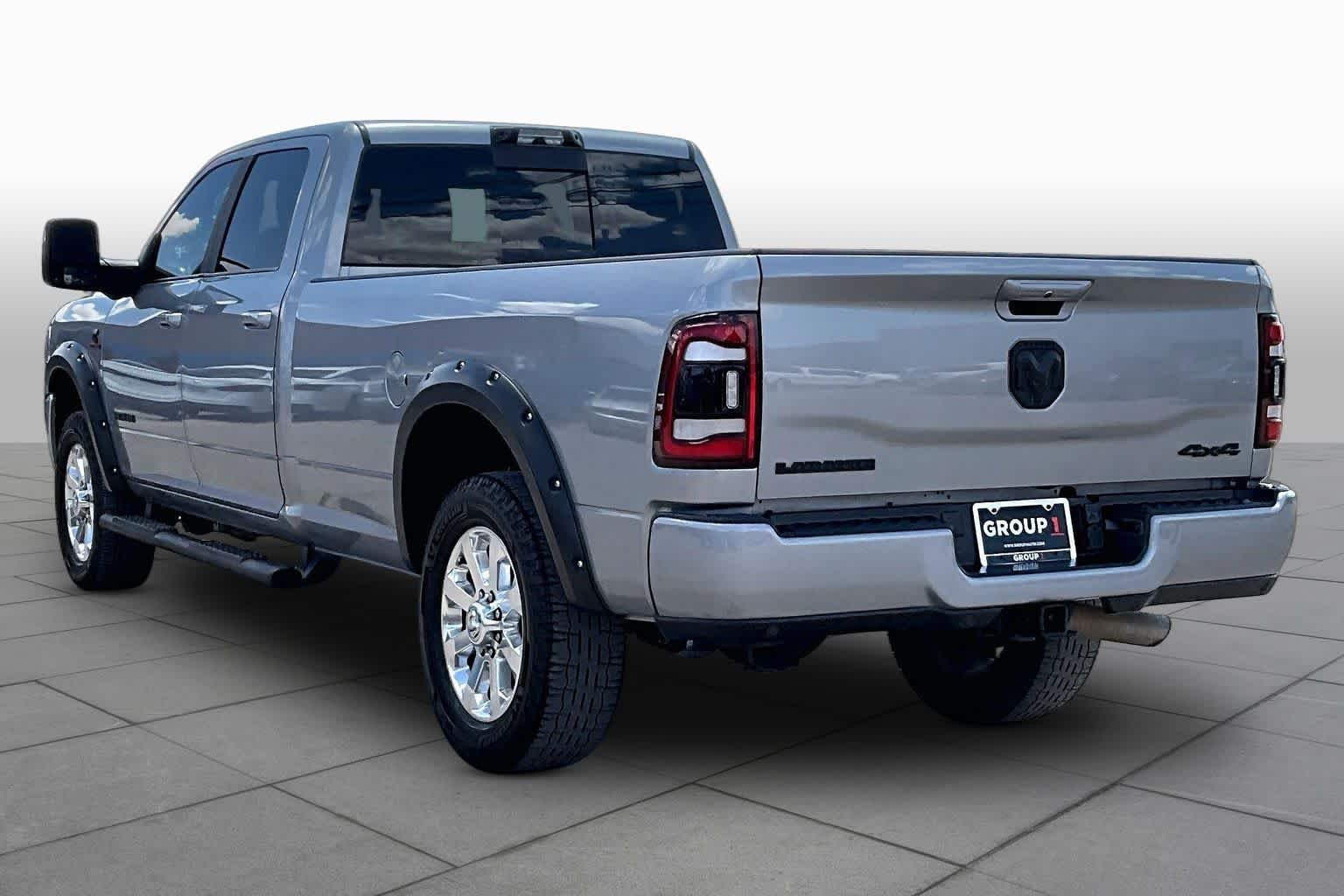 Used 2024 Billet Silver Metallic Clearcoat Ram Laramie image 12