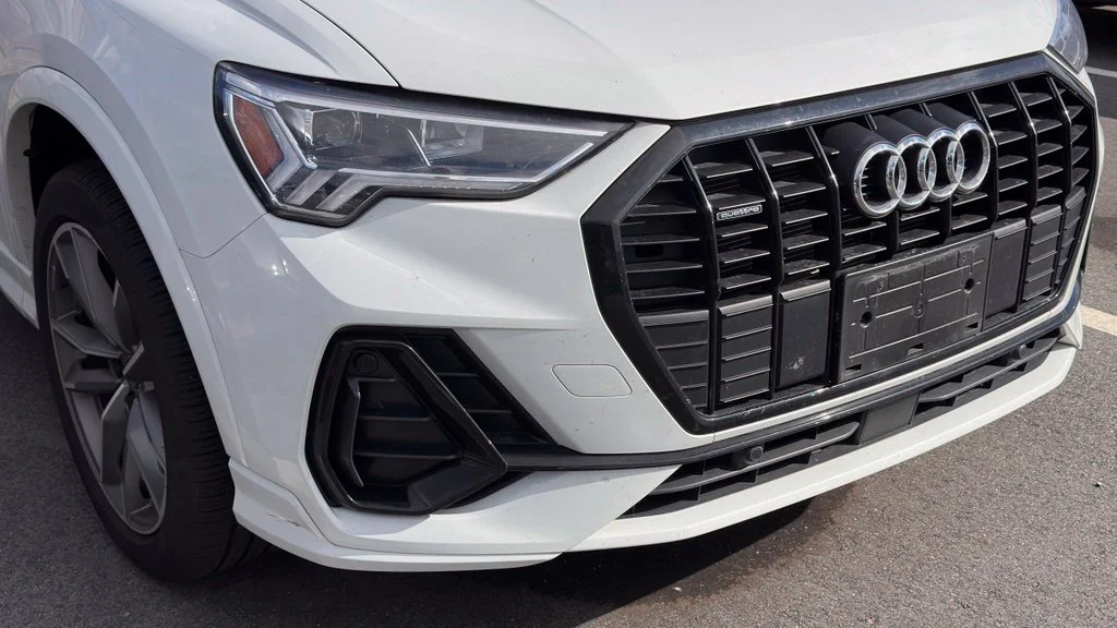 Used 2024 Glacier White Audi Premium image 2