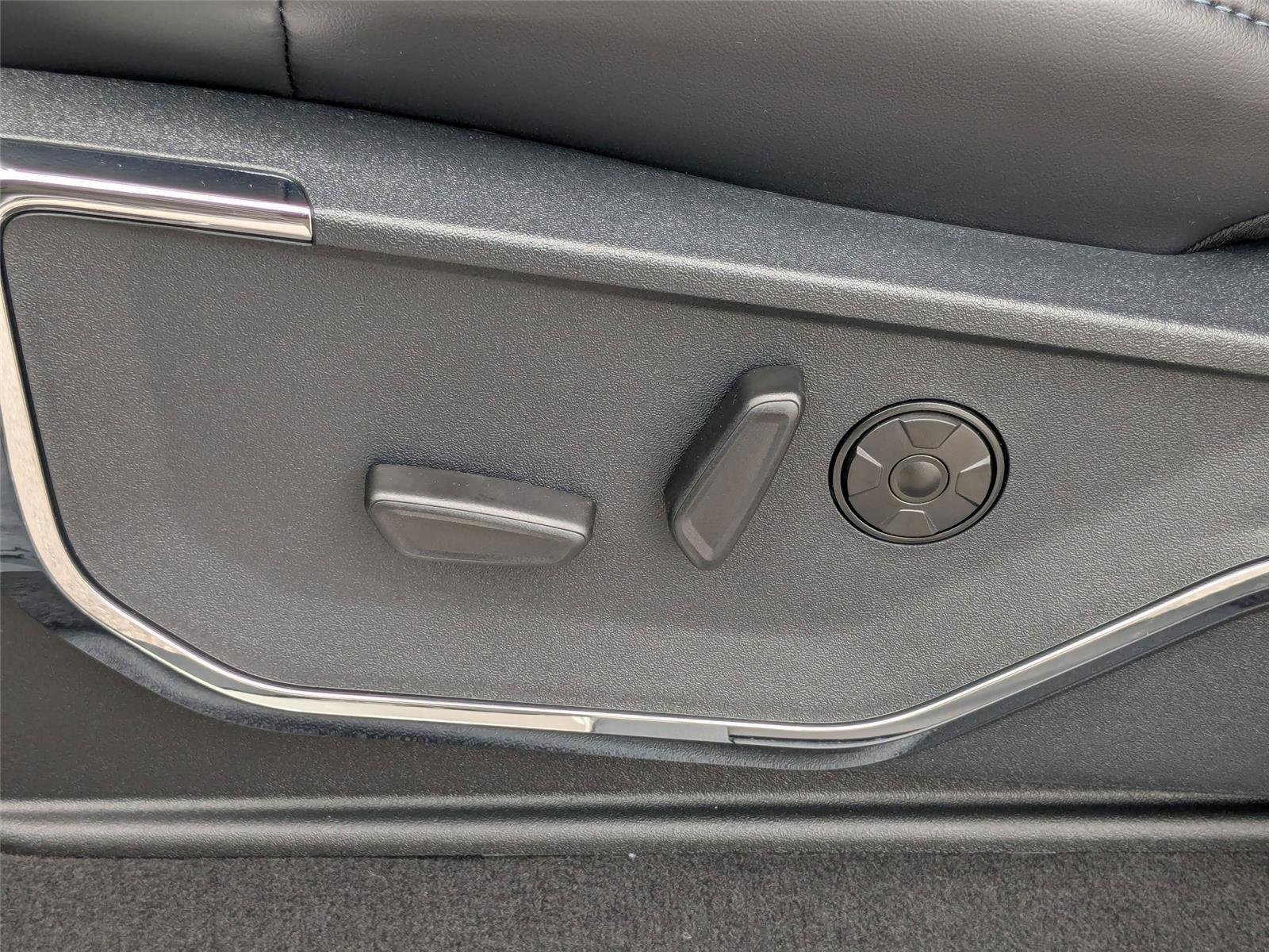 2026 Ford F-250 Super Duty Platinum - Photo 16