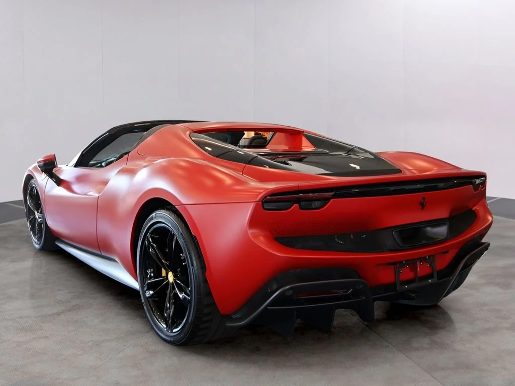 Used 2024 Rosso Ferrari F1-75 OPACO Ferrari  image 6
