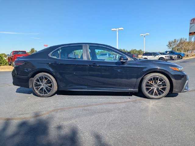 Used 2022 Black Toyota SE image 9