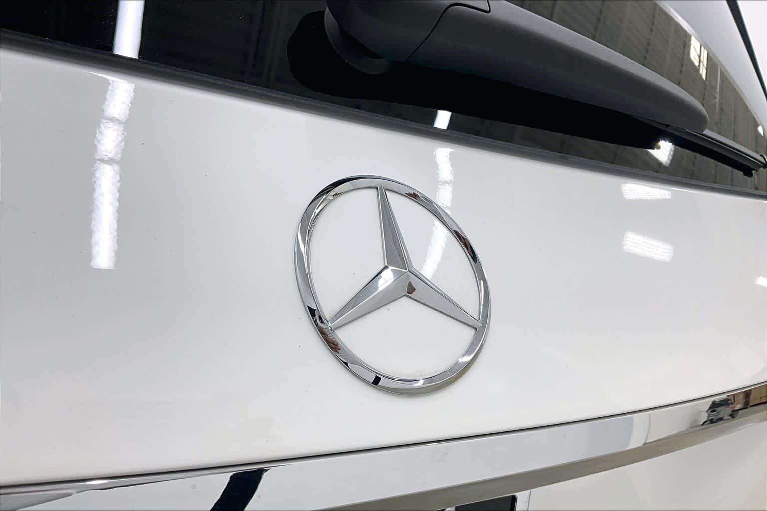 Certified Used 2025 Polar White Mercedes-Benz GLE 350 image 29