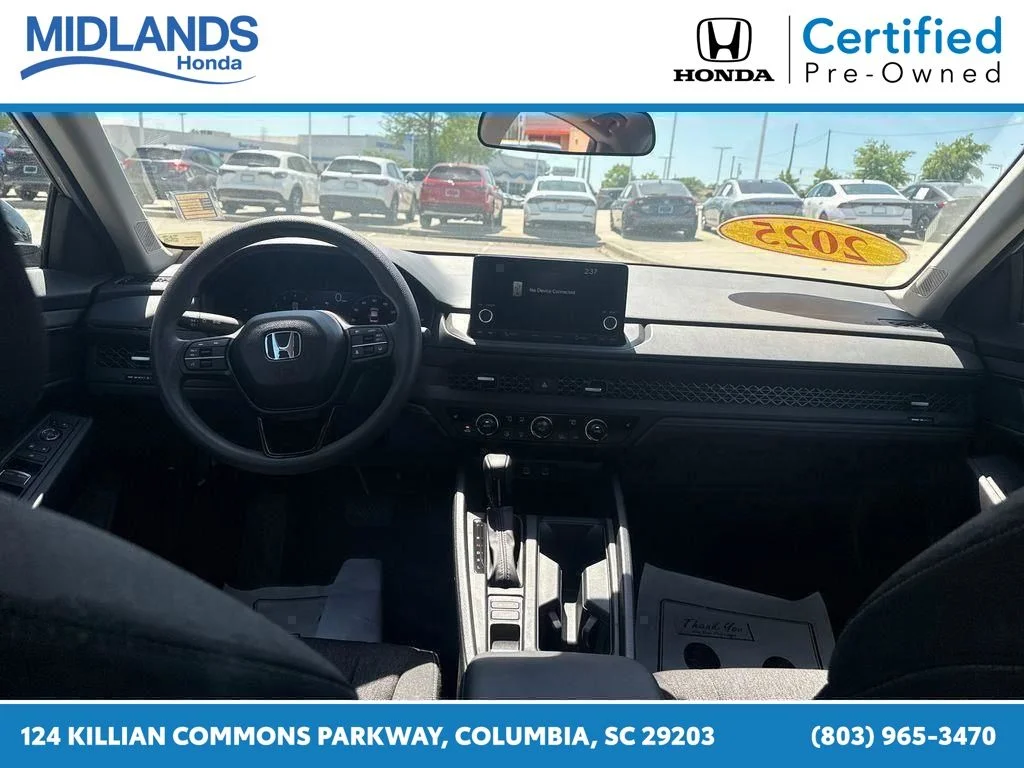 Certified Used 2025 Solar Silver Metallic Honda SE image 26