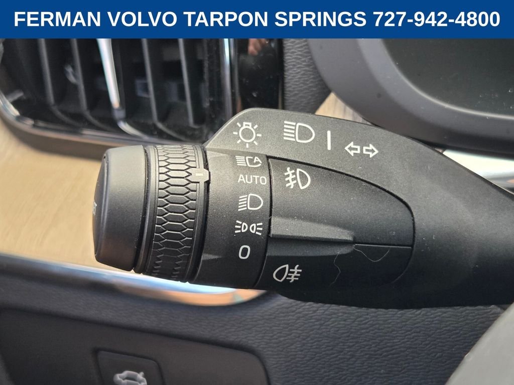 New 2026 Aurora Silver Volvo Core image 34