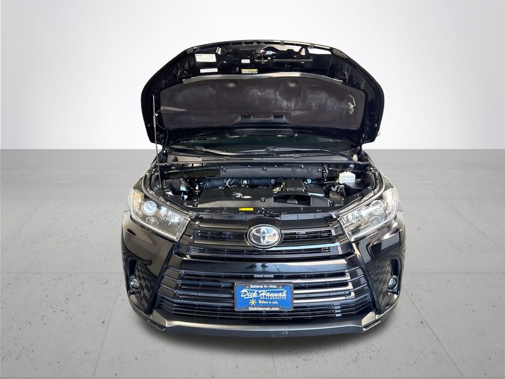 Used 2019 Black Toyota SE image 23