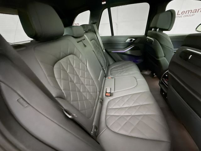 Used 2026 Gray Metallic BMW M60i image 29