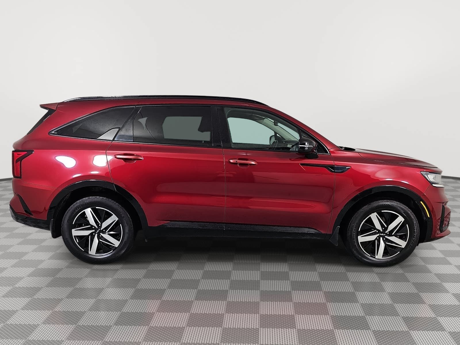 Used 2022 Red Kia EX image 9