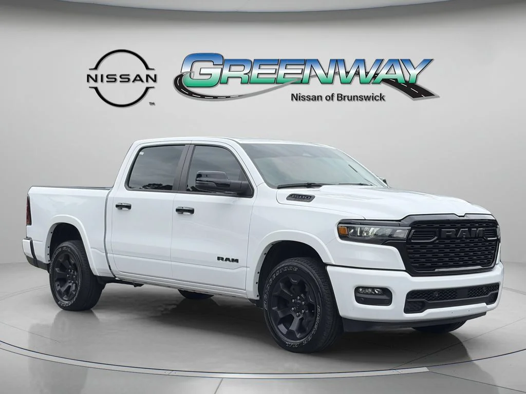 Used 2025 White Ram Big Horn/Lone Star image 2