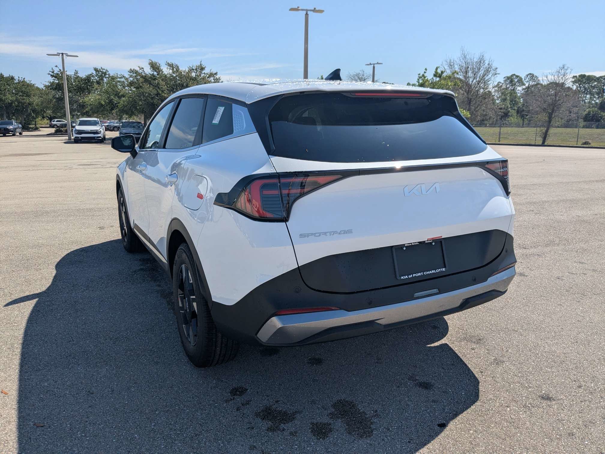 New 2026 Glacial White Pearl Kia LX image 7