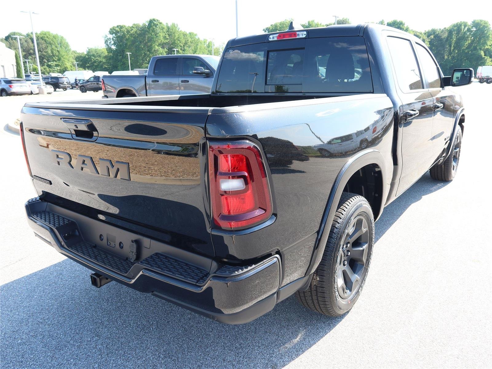 New 2026 Diamond Black Crystal Pearl-Coat Exterior Paint RAM Big Horn image 6
