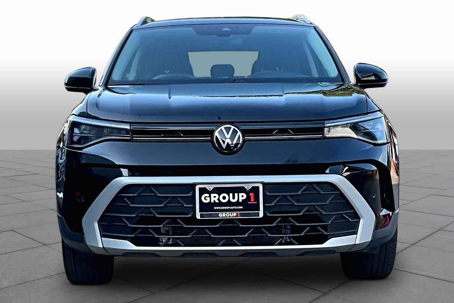 Pre-Owned 2025 Volkswagen Taos SE