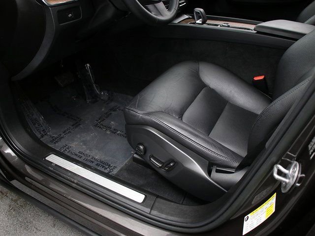 2023 Volvo XC60 Plus - Photo 24