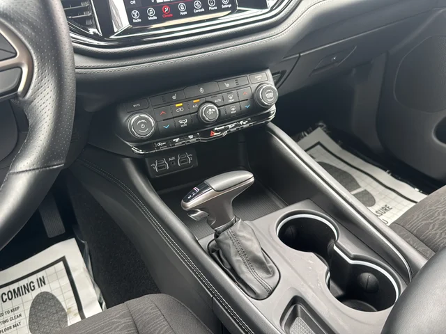 Used 2021 Red Dodge SXT Plus image 22