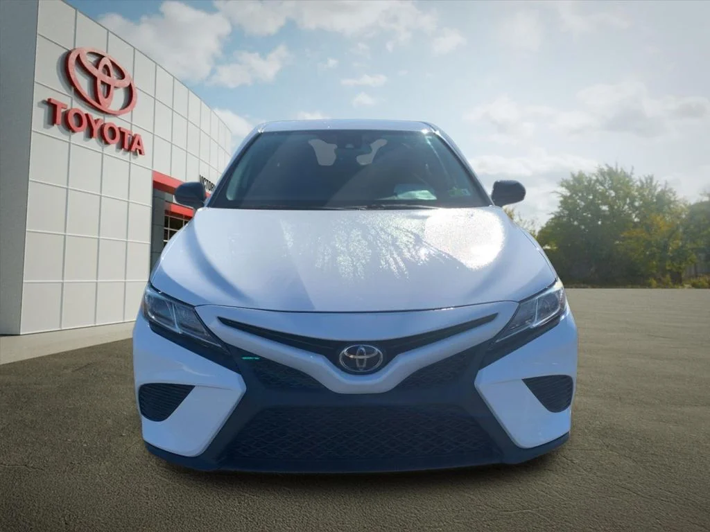 Used 2020 White Toyota SE Nightshade image 8