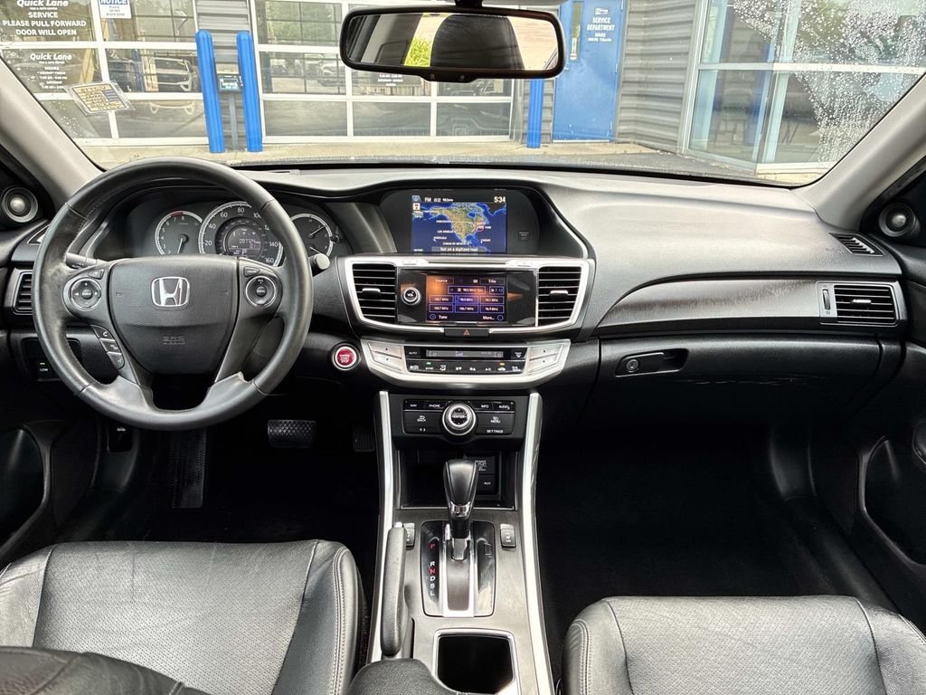 Used 2015  Honda EX-L image 16