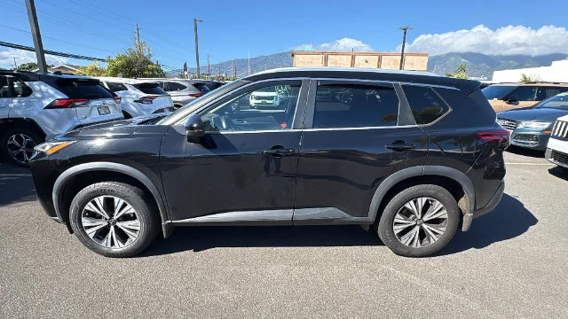 Used 2022 Black Nissan SV image 6
