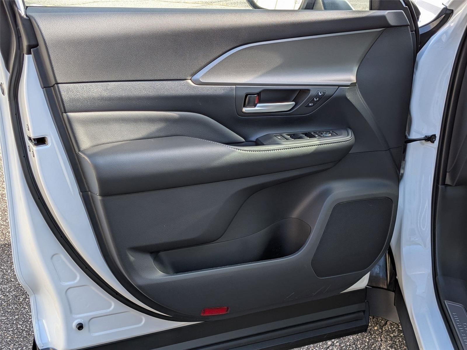 Used 2026 Wind Chill Pearl Toyota Hybrid Nightshade Edition image 11