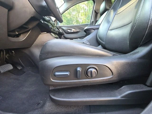 Used 2022 Blue GMC SLT image 23