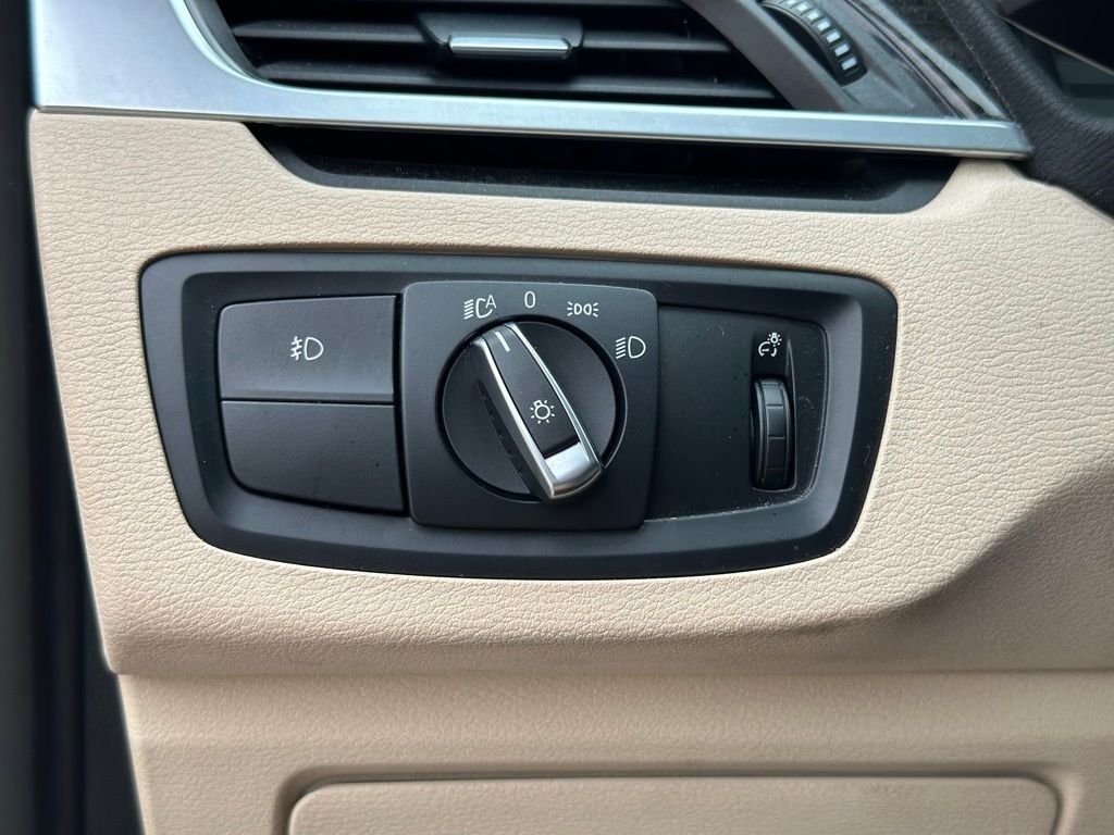 Used 2018 Black Sapphire Metallic BMW xDrive28i image 31