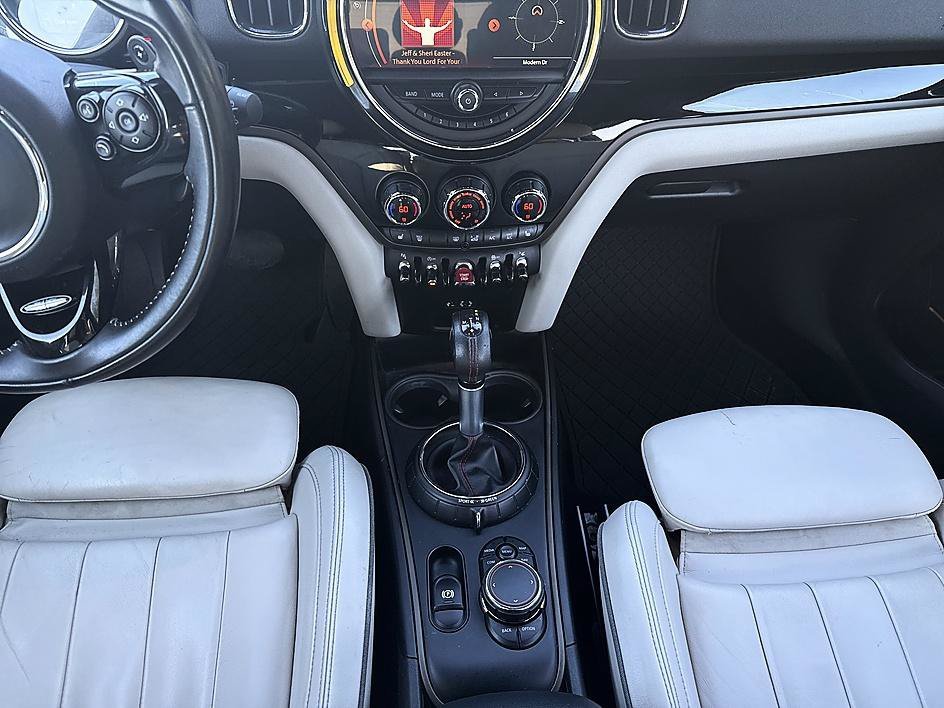 Used 2017 Melting Silver Metallic MINI Cooper S image 18