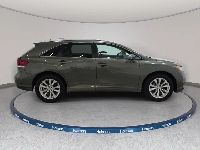 Used 2014 Green Toyota  image 5