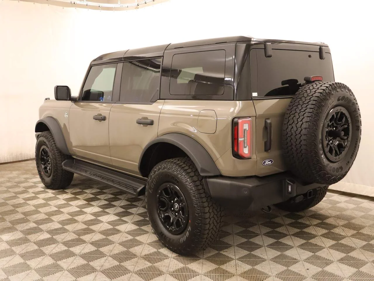 Used 2026 Marsh Gray Ford Outer Banks® image 3