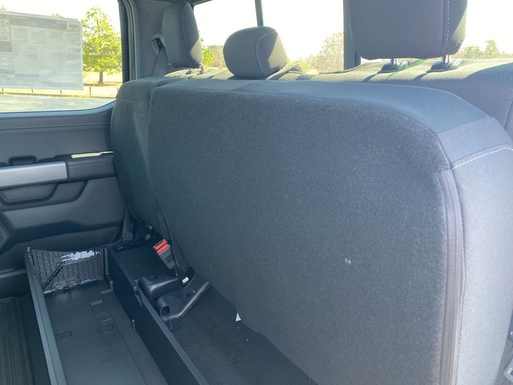 2025 Ford F-150 XLT - Photo 35