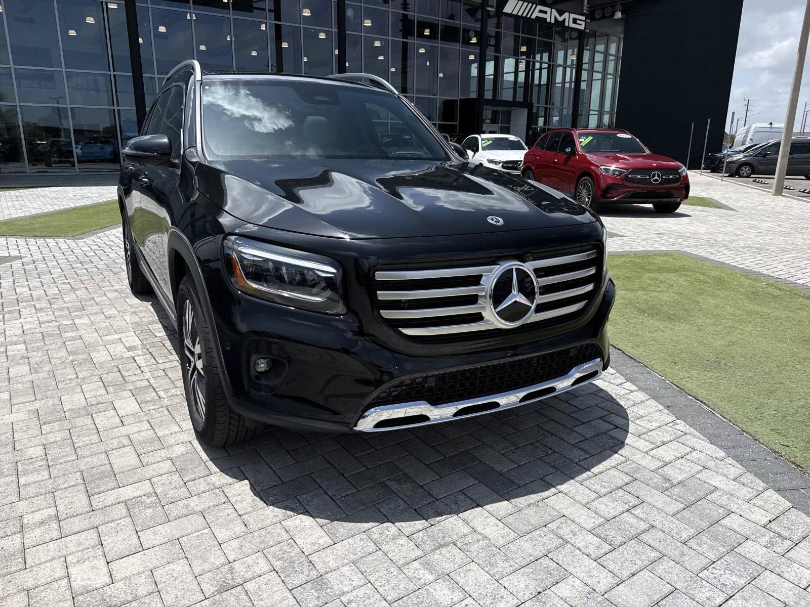 New 2026 Black Mercedes-Benz 250 SUV image 9