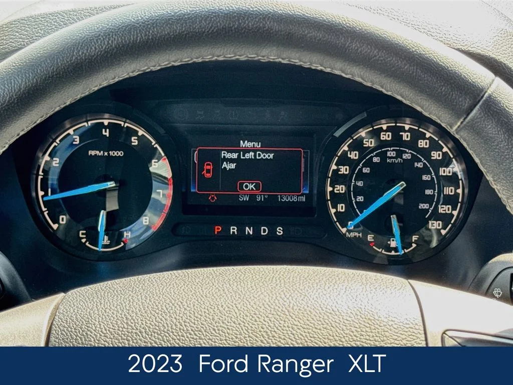 Used 2023 Blue Ford XLT image 3
