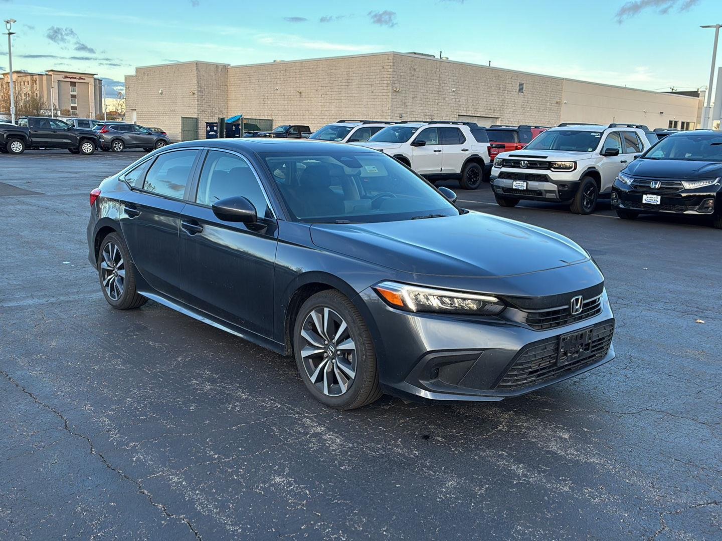 Used 2024 Meteorite Gray Metallic Honda EX image 4