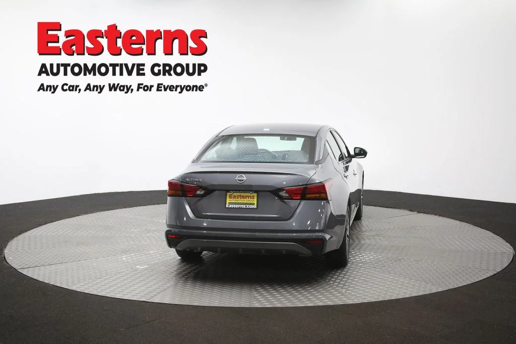 Used 2025 Gray Nissan 2.5 SV image 38