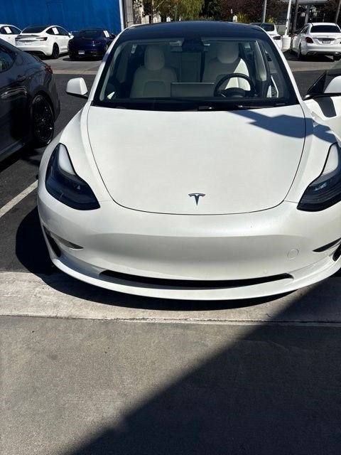 Used 2022 White Tesla Base image 4