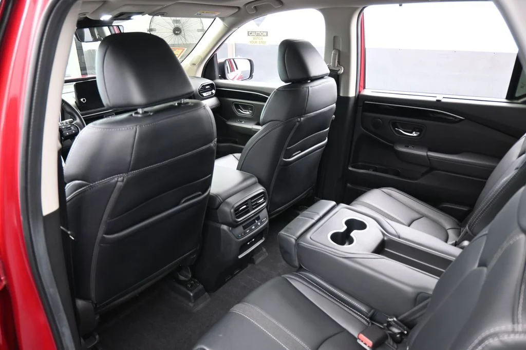 Used 2024 Radiant Red Metallic II Honda Touring image 40