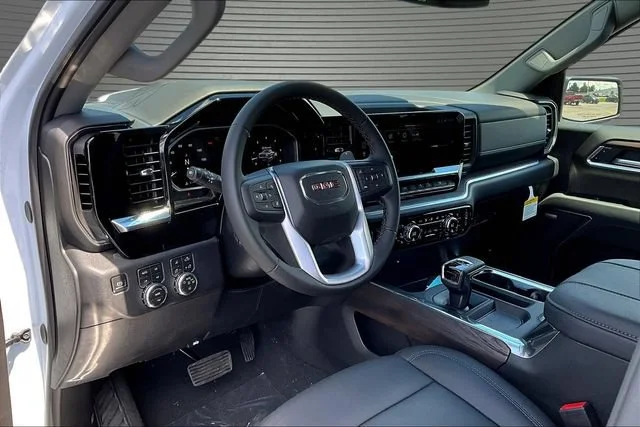 New 2026 Glacier White Tricoat GMC SLT image 7