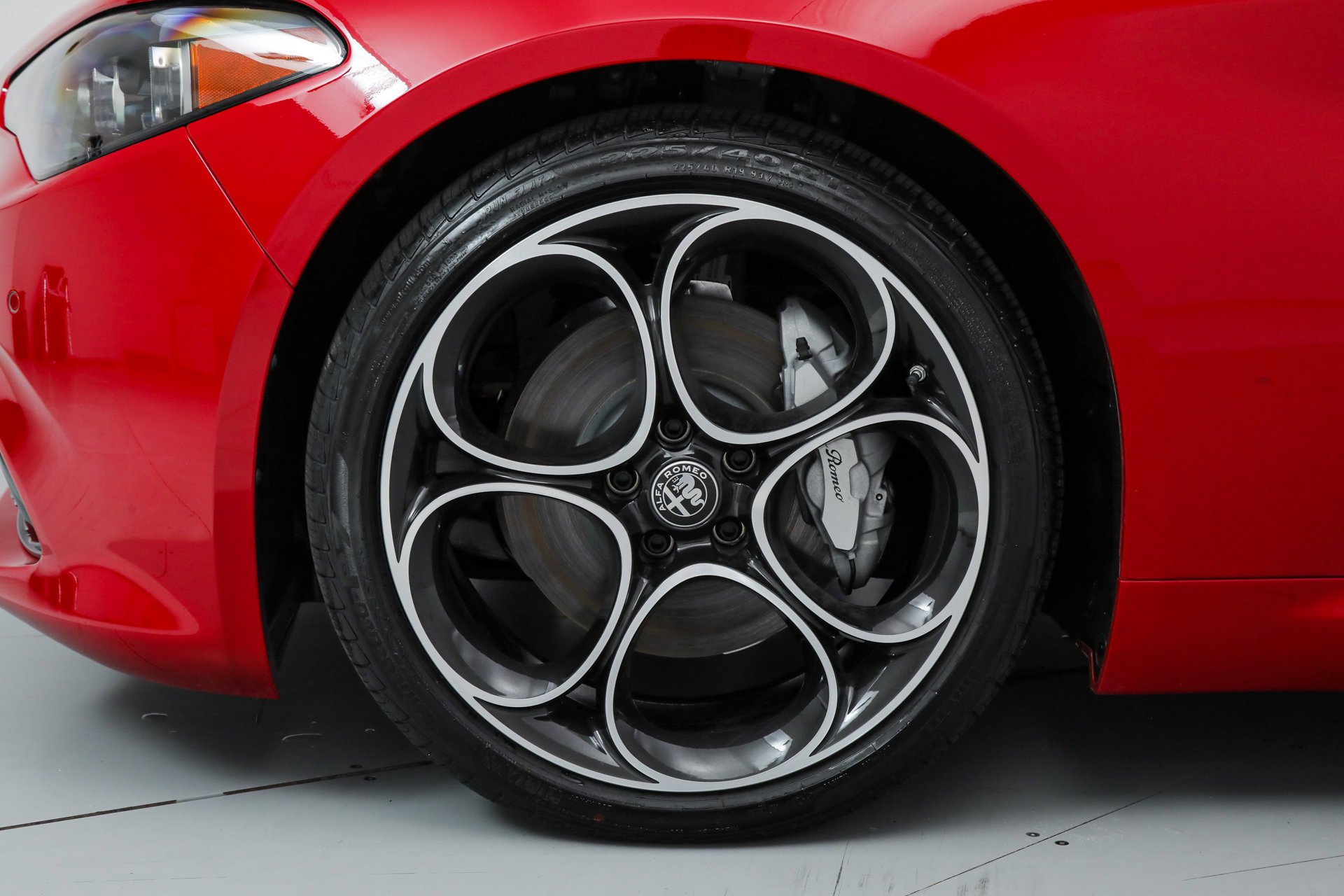 2025 Alfa Romeo Giulia Base - Photo 11