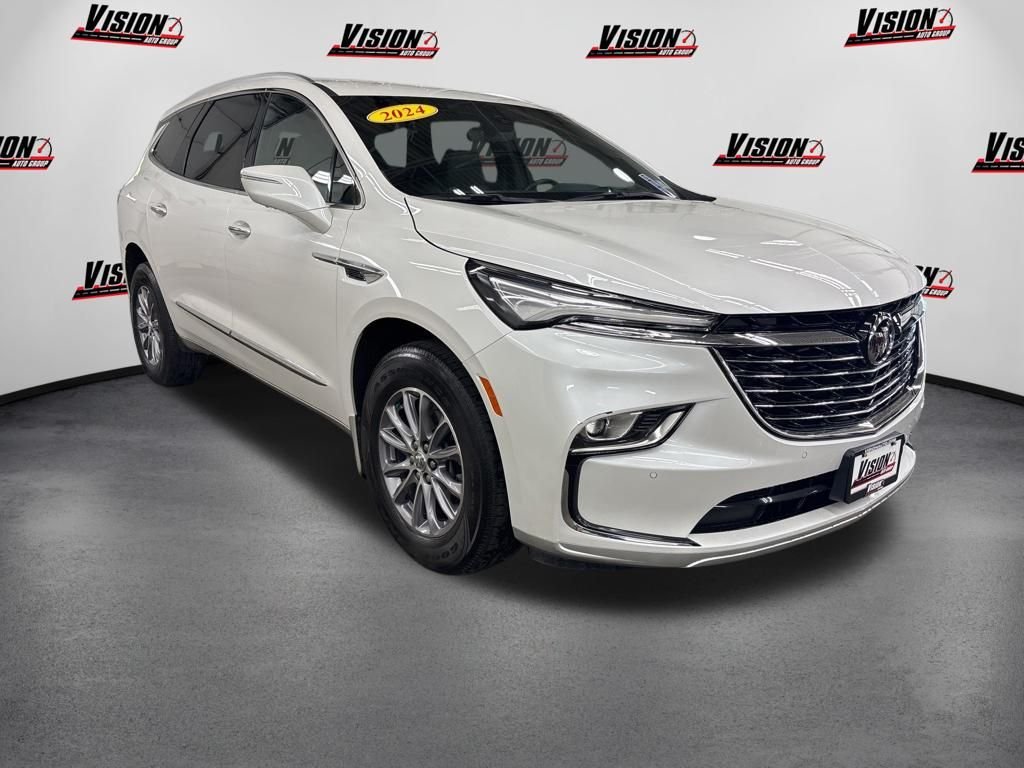 Used 2024 White Buick Premium Group image 3