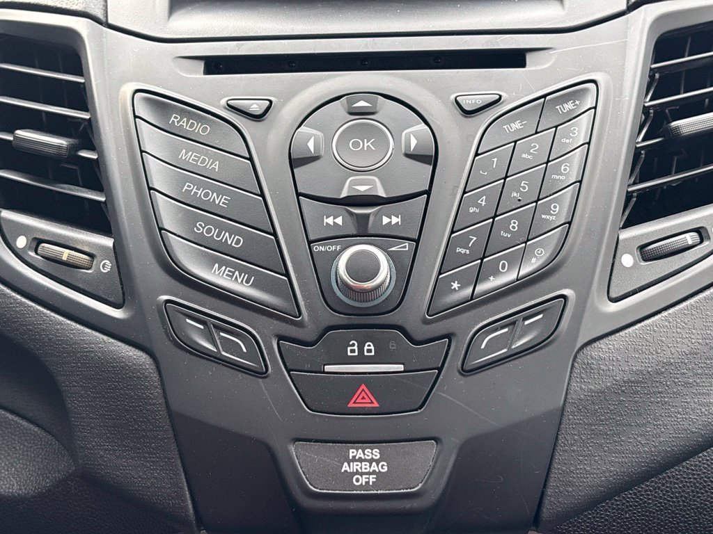 Used 2017 Gray Ford SE image 24
