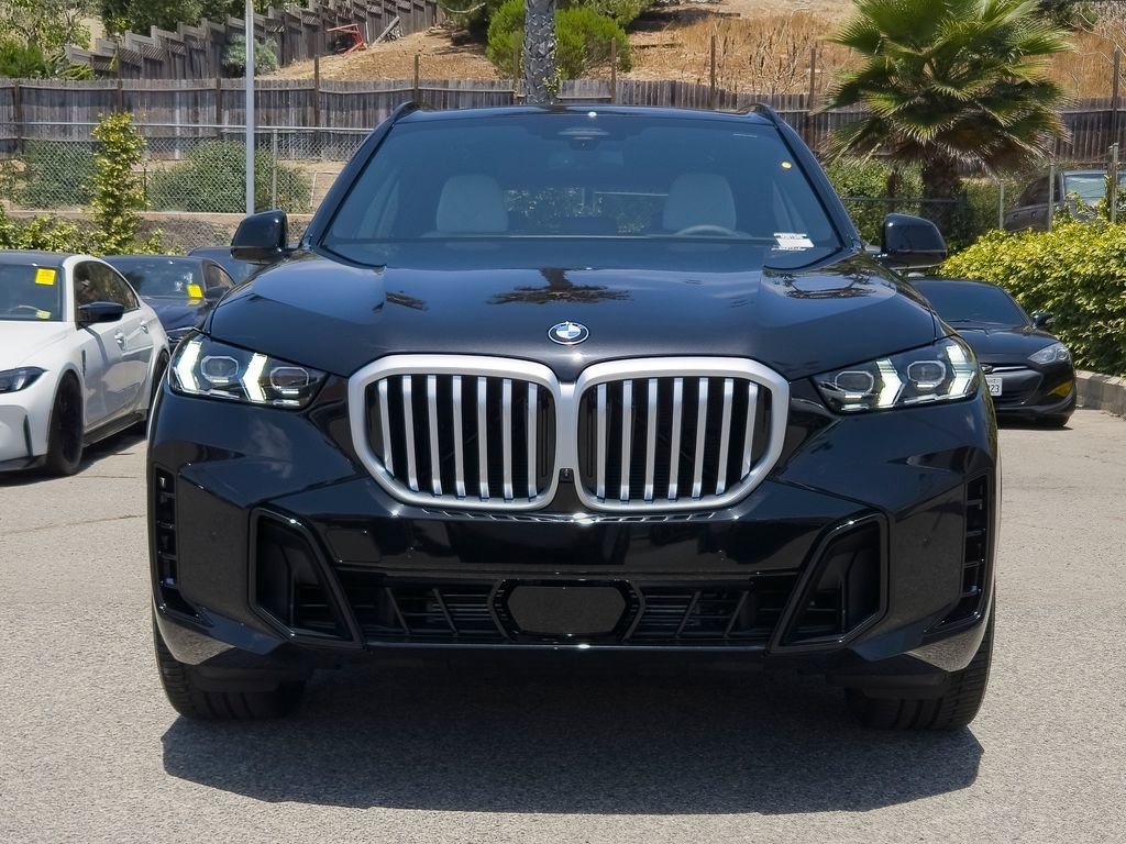 New 2026 Black Sapphire Metallic BMW xDrive40i image 2