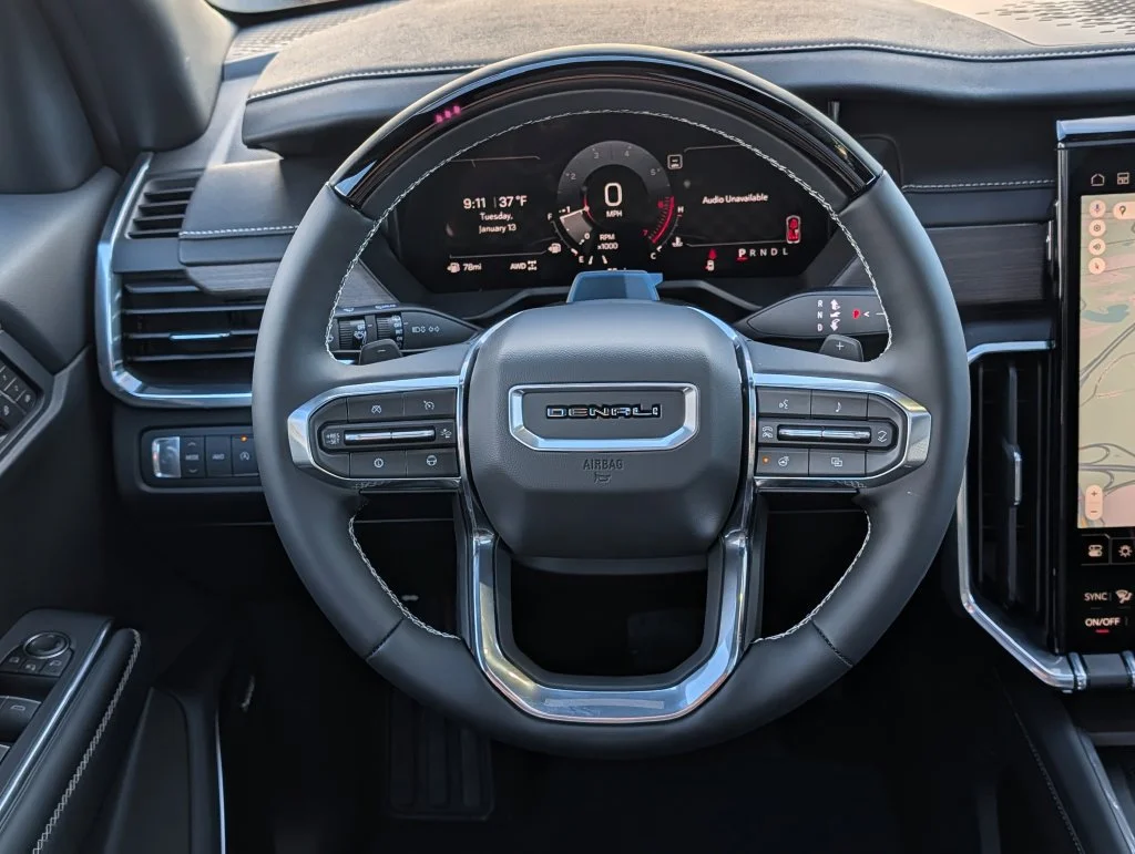 2026 GMC Acadia Denali - Photo 10