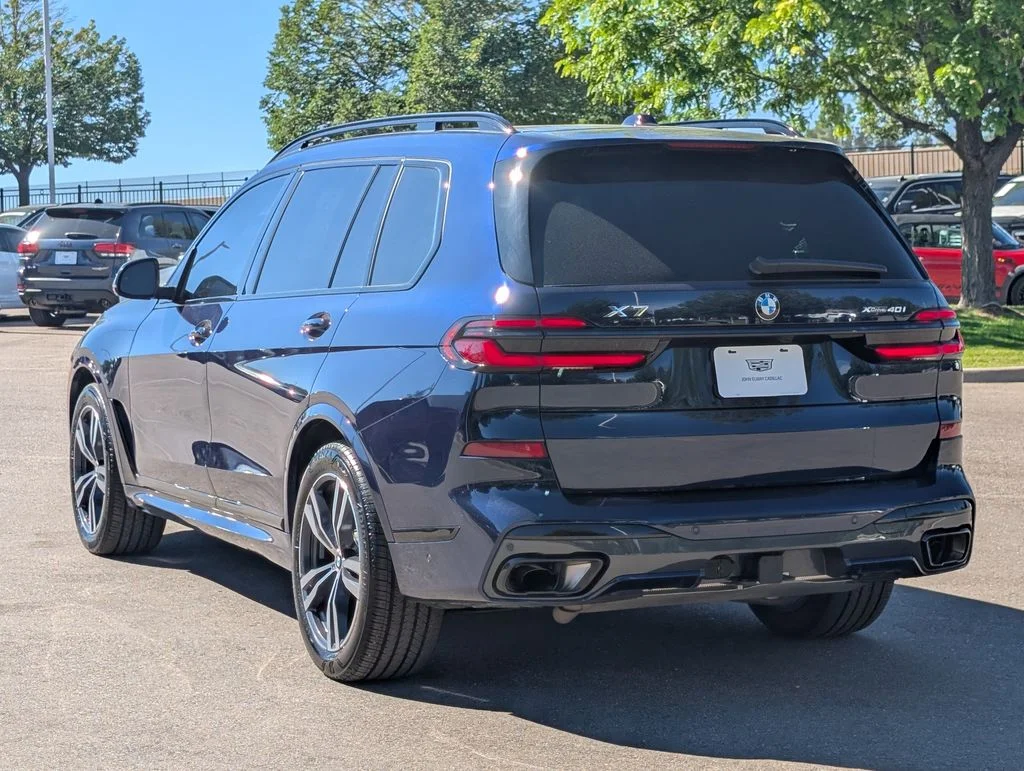 Used 2025 Blue BMW xDrive40i image 4