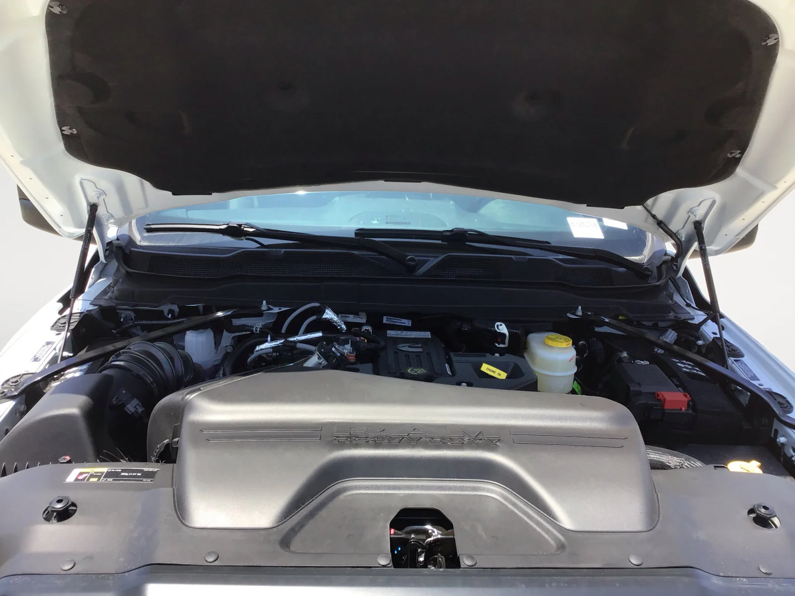 New 2026 Bright White Clearcoat Ram Tradesman image 25